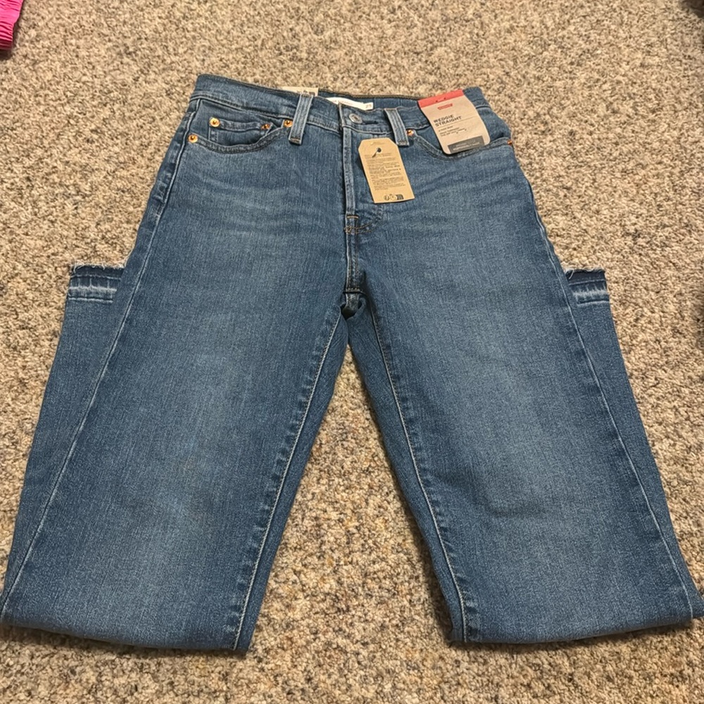 Wedgie Straight Leg Levi Jeans